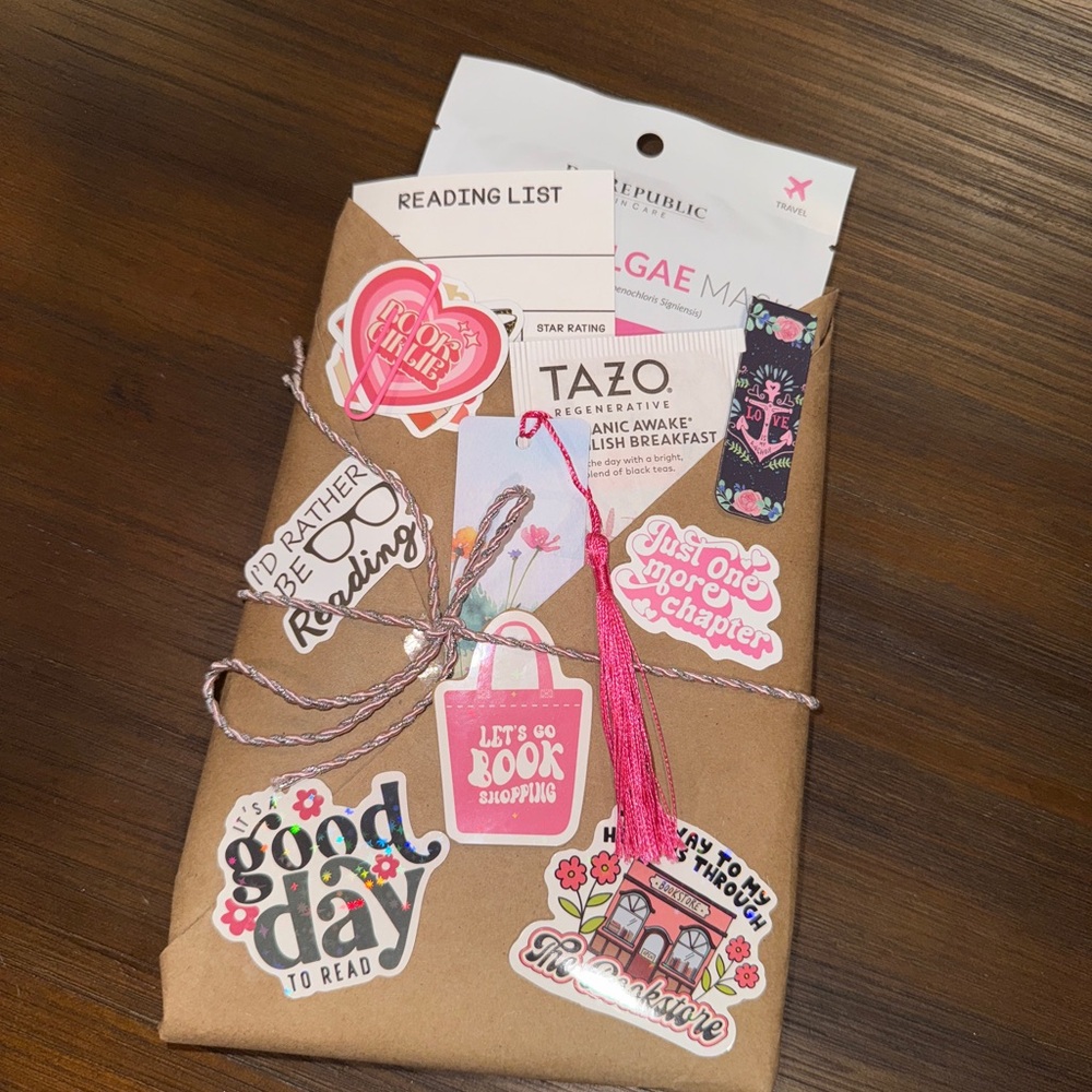 Book Lover's Gift Set with Stickers - “Blind Date With A Book”